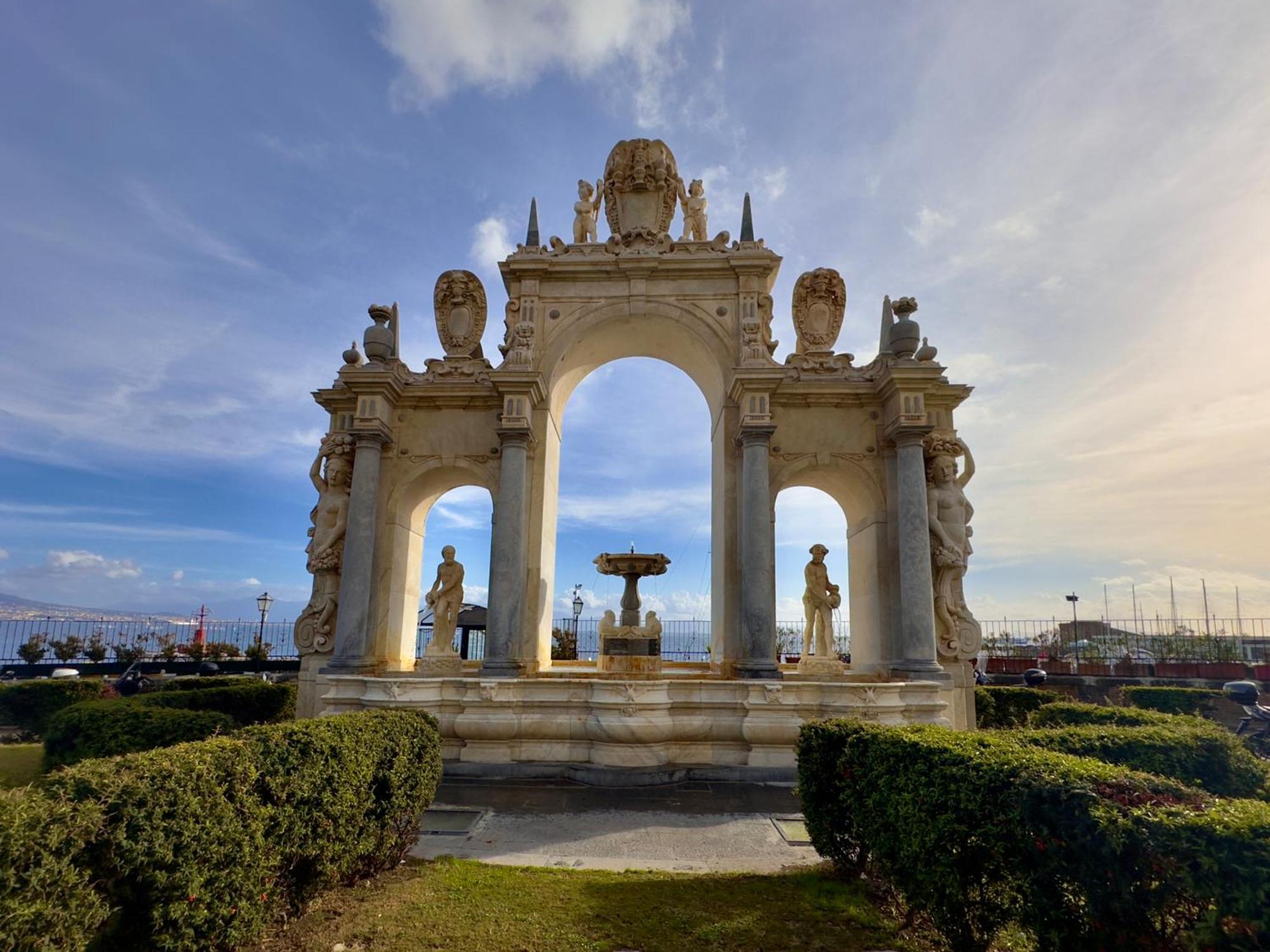 فندق Palazzo Chiatamone نابولي المظهر الخارجي الصورة