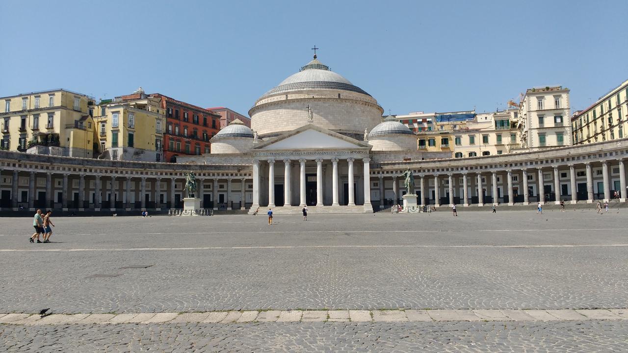 فندق Palazzo Chiatamone نابولي المظهر الخارجي الصورة